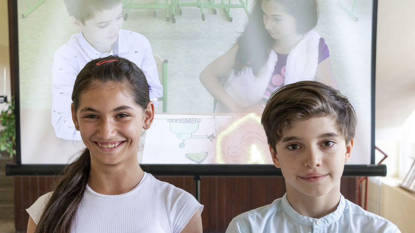 Štvrtáci na základnej škole vo filme a dnes:...