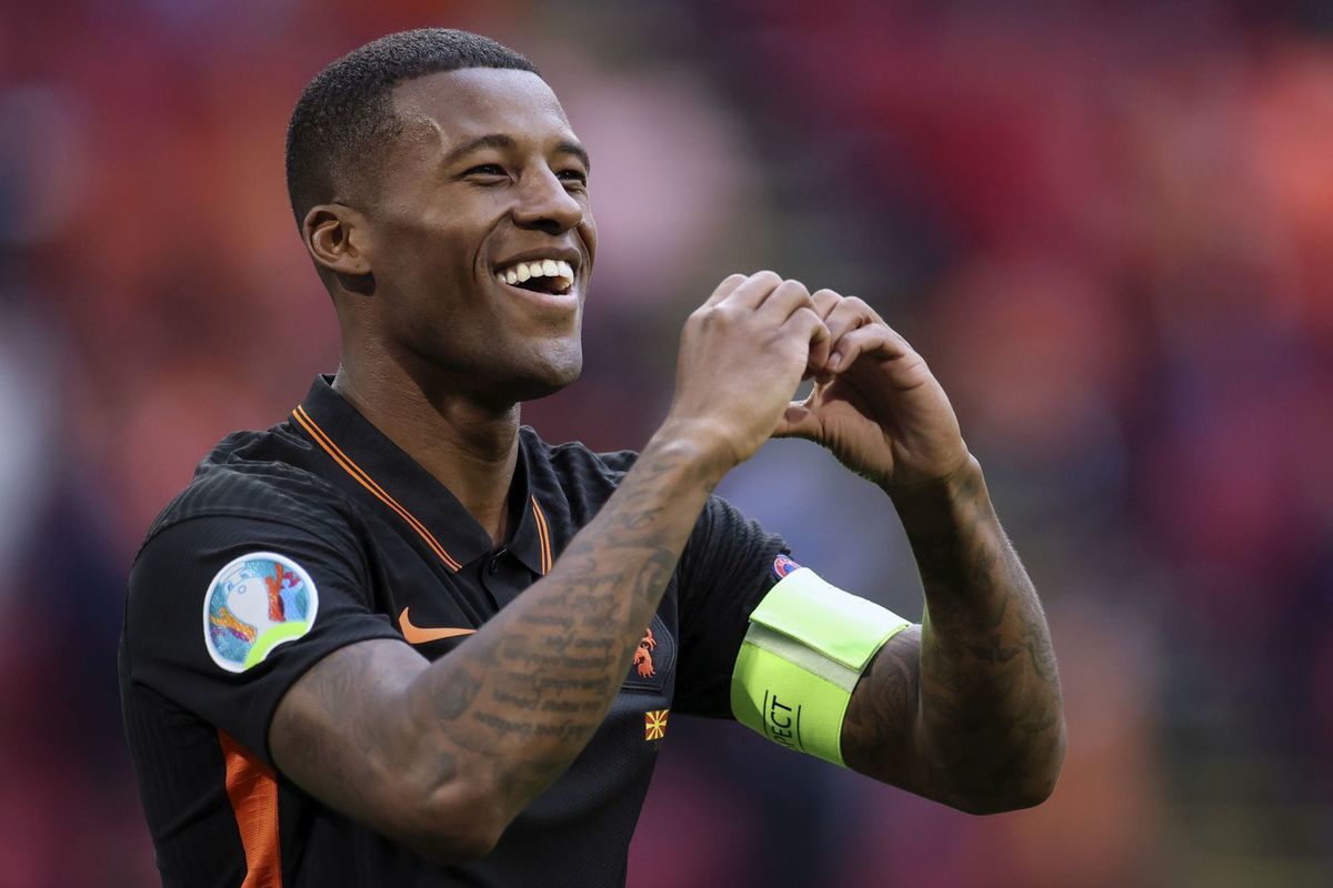 Kapitán Holandska Georginio Wijnaldum na ME 2020.