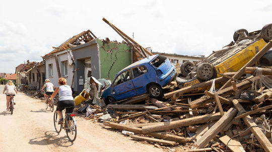 Obec Mikulčice po tornáde.