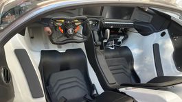 Slovenské lietajúce auto AirCar sa predviedlo v...