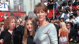 Herečka Jamie Lee Curtis na zábere z roku 1998...