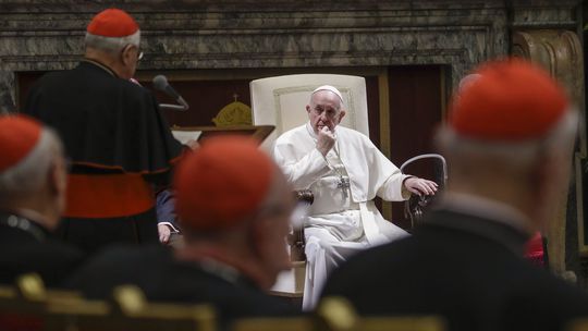 Vatikán obžaloval 10 ľudí, vrátane kardinála Becciu, v súvislosti s investíciou do nehnuteľnosti v Londýne