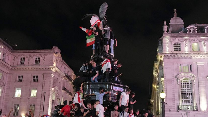 Piccadilly Circus
