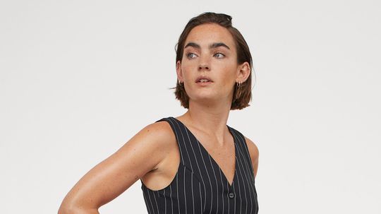 Dámska obleková vesta a nohavice ku nej z...