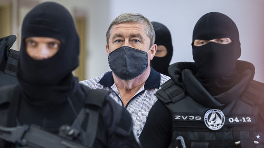 Dušan Kováčik zostáva vo väzbe, exprokurátor neuspel so sťažnosťou