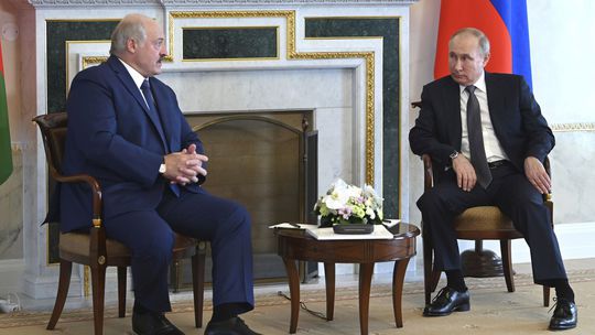Lukašenko na stretnutí s Putinom: Sankcie Západu posilnili vzťahy medzi Ruskom a Bieloruskom