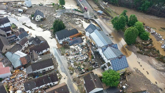 Záplavy v Nemecku si vyžiadali už najmenej 42 obetí, desiatky ľudí sú nezvestné