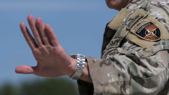 NATO ukončilo vojenskú misiu v Afganistane