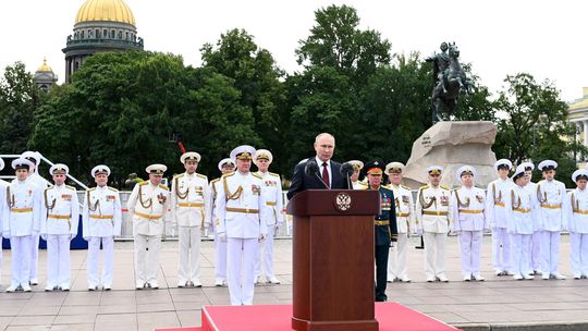 Putin: Ruské námorníctvo má všetko potrebné na obranu krajiny