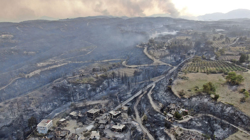 Turecko Antalya požiar lesný