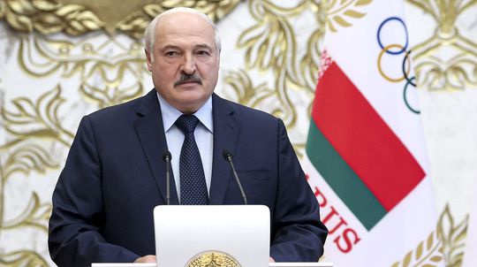 Lukašenko bez váhania pozve do Bieloruska ruské vojská, Moskva o ničom nevie