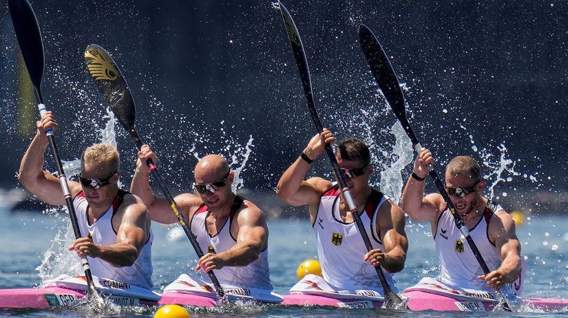 Zľava: Max Rendschmidt, Ronald Rauhe, Tom...