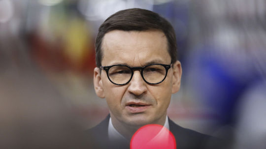 Tretia svetová? Poľský premiér páli na Brusel ostrými