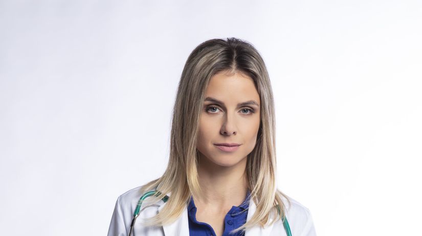 Nela Pocisková ako MUDr. Rebeka Vargová.