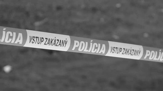 V zaparkovanom aute v Košiciach našli zastreleného muža