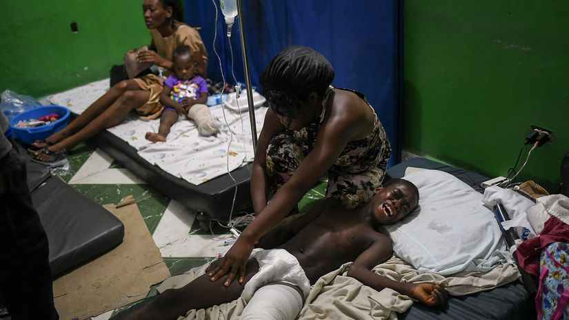 Haiti zemetrasenie obete zranení