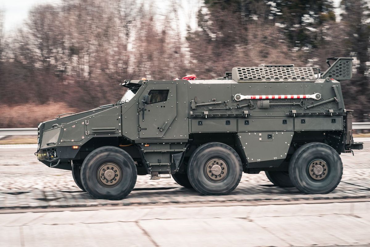 Titus 6x6
