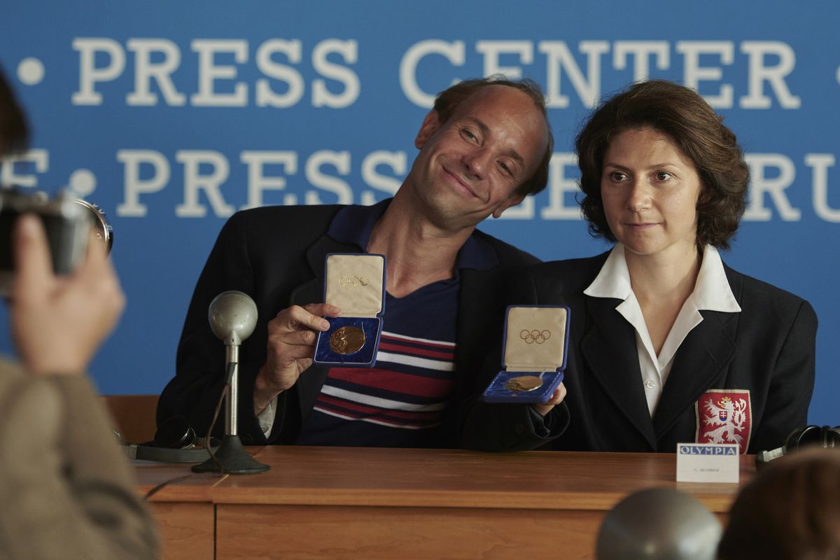 Česká herečka Martha Issová stvárnila vo filme...