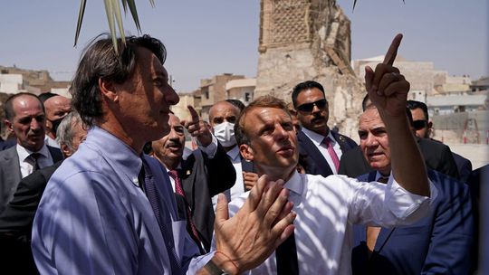 Macron navštívil Mósul, niekdajšiu baštu Islamského štátu