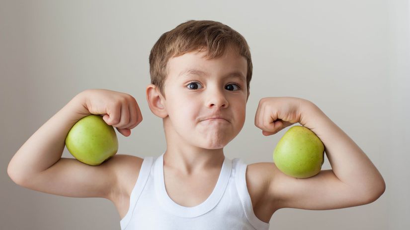 chlapec, sila, jablká, zdravá strava