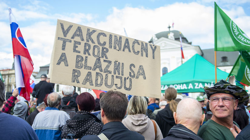 Bratislava / Prezidentský palác / Demonštrácia /