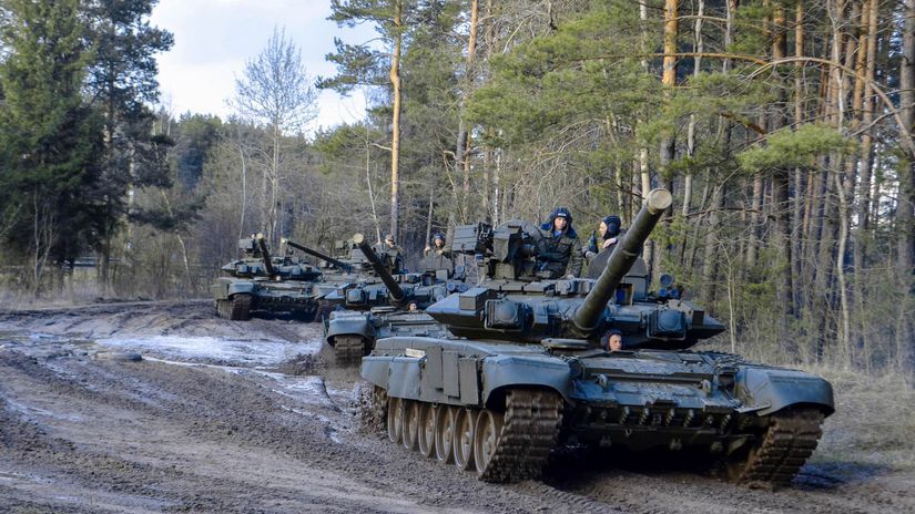 Belarus, Minsk, vojenské cvičenie, ruské tanky