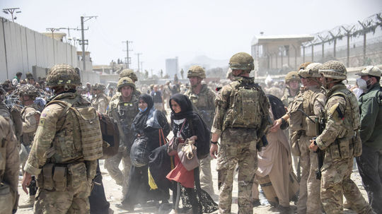 Odchod z Afganistanu bol ukážkou sily, tvrdí expert