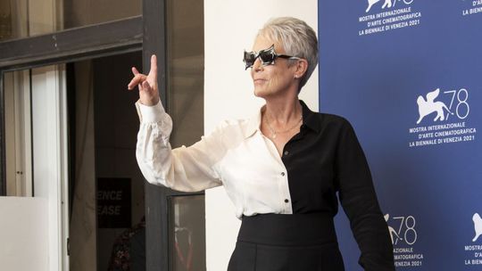 Jamie Lee Curtis  v Benátkach počas stretnutia...