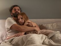 scény z manželského života, oscar issac, jessica chastain,