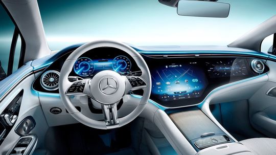 Mercedes-Benz EQE - 2022