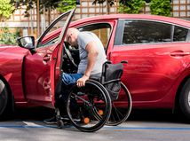 invalidný vozík, auto, ťzp, invalid