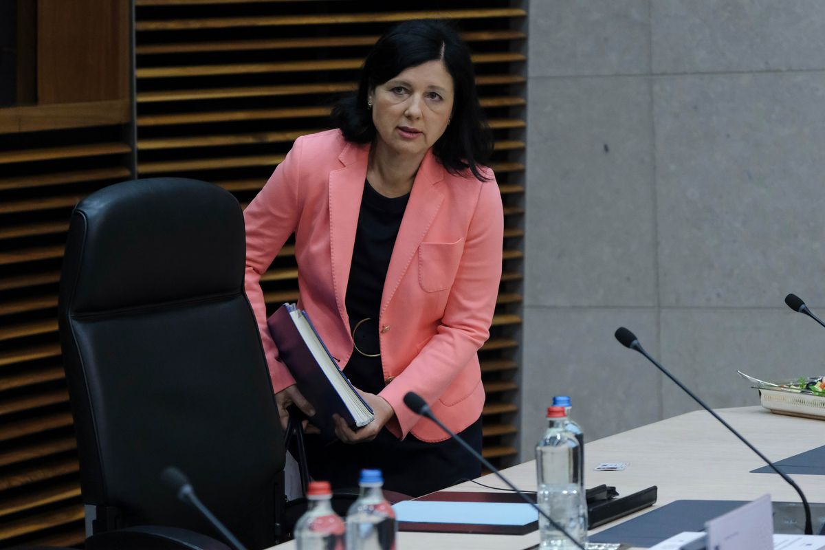Věra Jourová (v súčasnosti eurokomisárka) si...