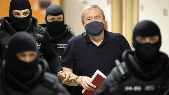 Ústavný súd odmietol Kováčikovu sťažnosť na jeho väzbu