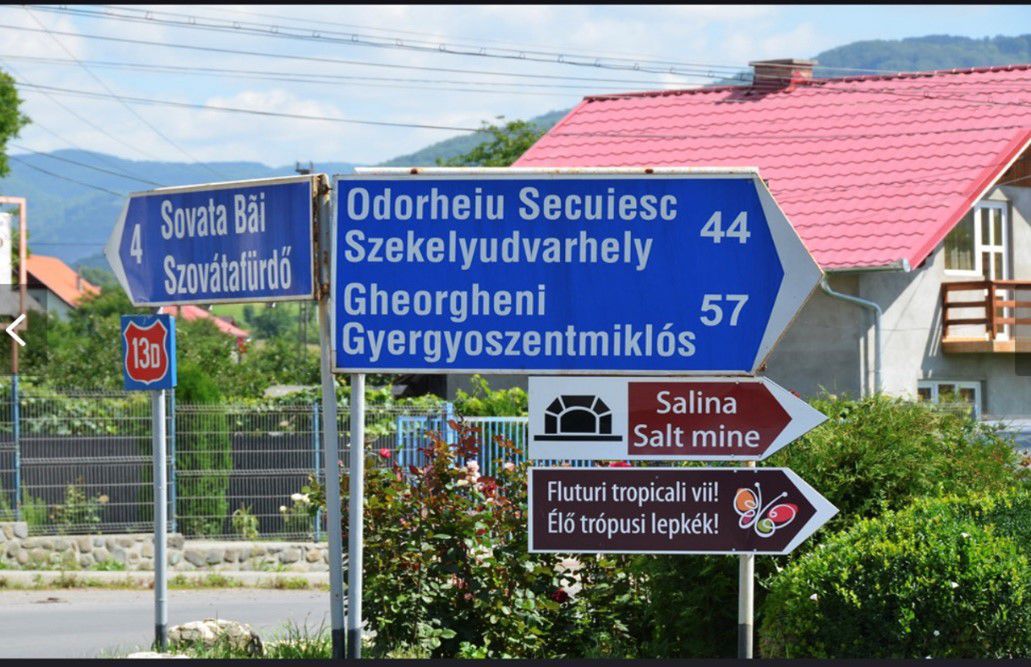 Dvojjazyčné smerovníky v iných krajinách...