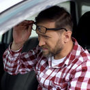 vodič, šofér, okuliare, zrak, únava očí