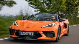 Chevrolet Corvette Stingray Convertible EÚ - 2021