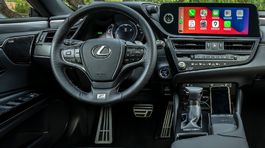 Lexus ES 300h - 2021