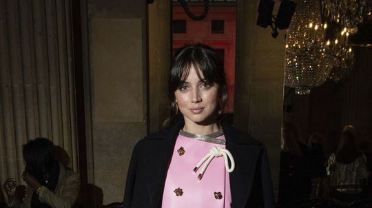 Herečka Ana de Armas na prehliadke značky Louis...