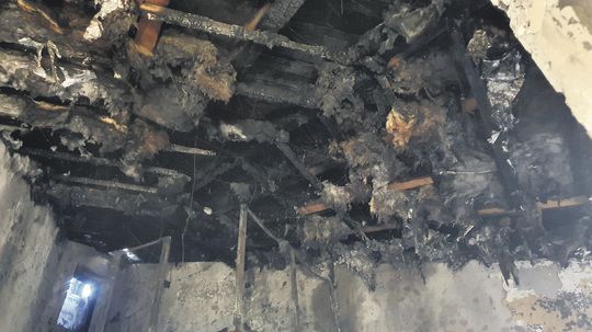 Požiar takmer zničil 'kukuricu' na Luníku, zhorelo osem bytov