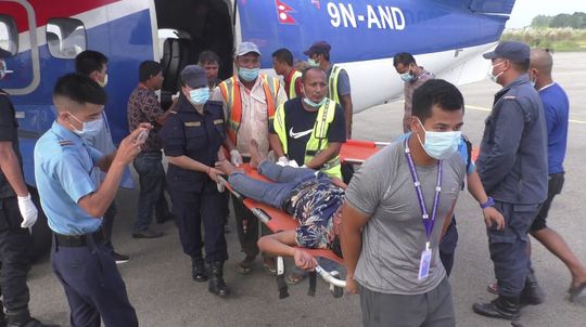 Havária autobusu v Nepále si vyžiadala 28 mŕtvych