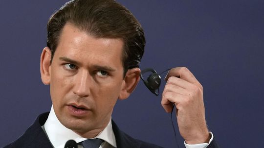 Bývalý rakúsky kancelár Kurz stratil poslaneckú imunitu