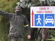 Koronavírus / Vojak / Vojaci /