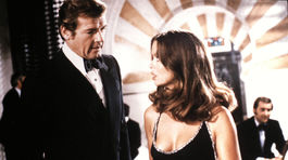 Roger Moore, Špión, ktorý ma miloval, James Bond, bondovka