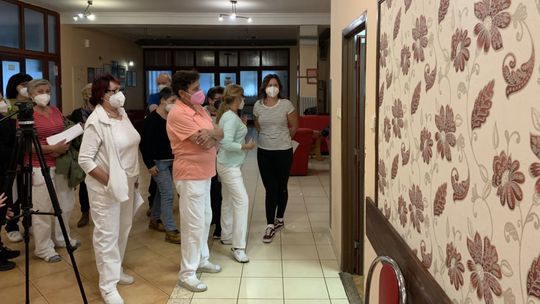 Klienti aj personál zariadenia Via Lux v Barci...