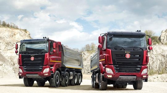 Tatra Phoenix Praesident Euro 6