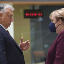 Viktor Orbán  / Angela Merkelová /