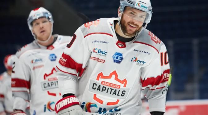 Boris Sádecký v drese tímu Bratislava Capitals.
