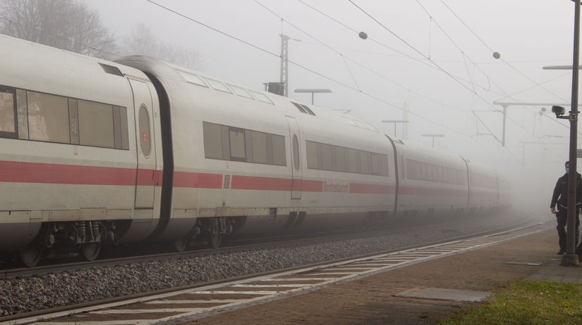 Nemecko vlak útok zranení