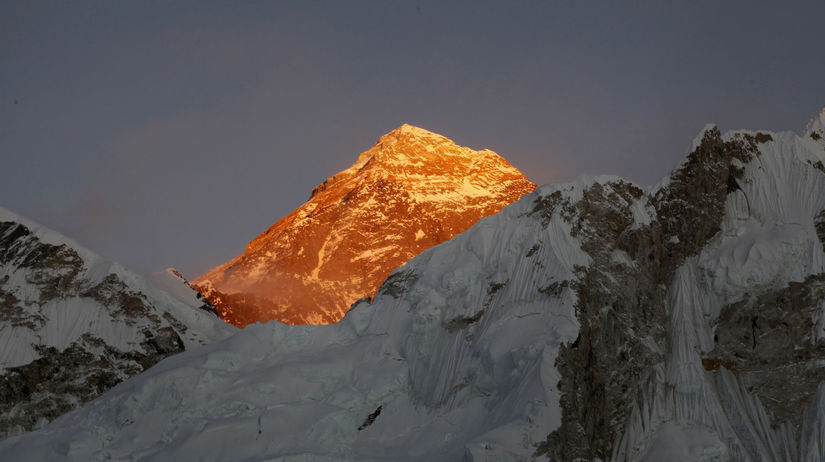 Nepál Himaláje Everest horolezci úmtie USA...