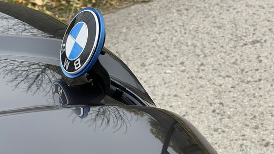 BMW iX xDrive50 (2021)